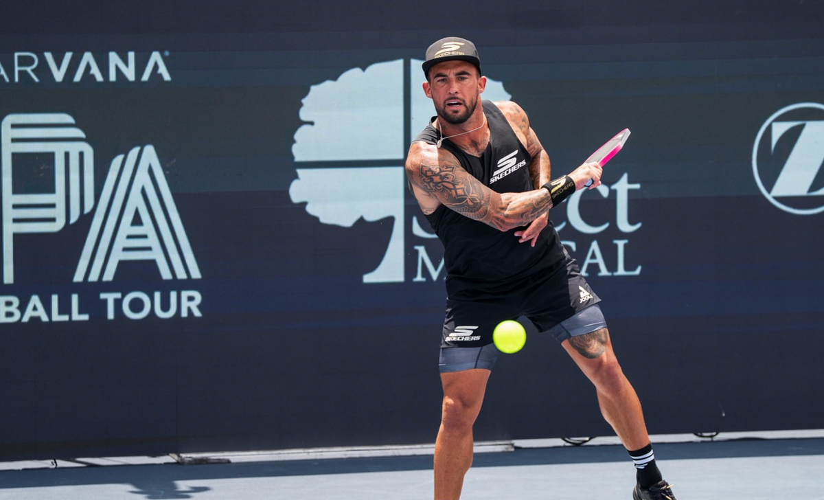 Master the 'Open Door' Move: Safe Pickleball Lob Defense